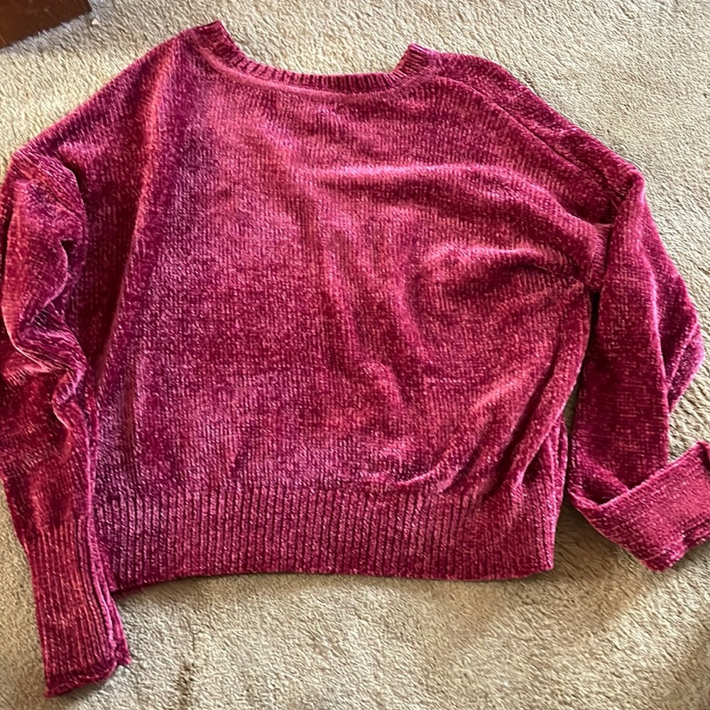 Brand: Romeo & Juliet couture Size: small Color: burgundy red